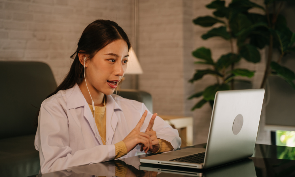 what is the role of a medical assistant